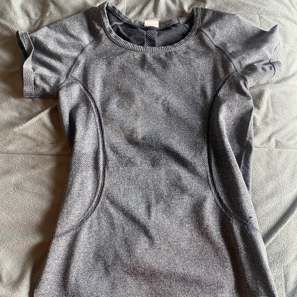 athletic top